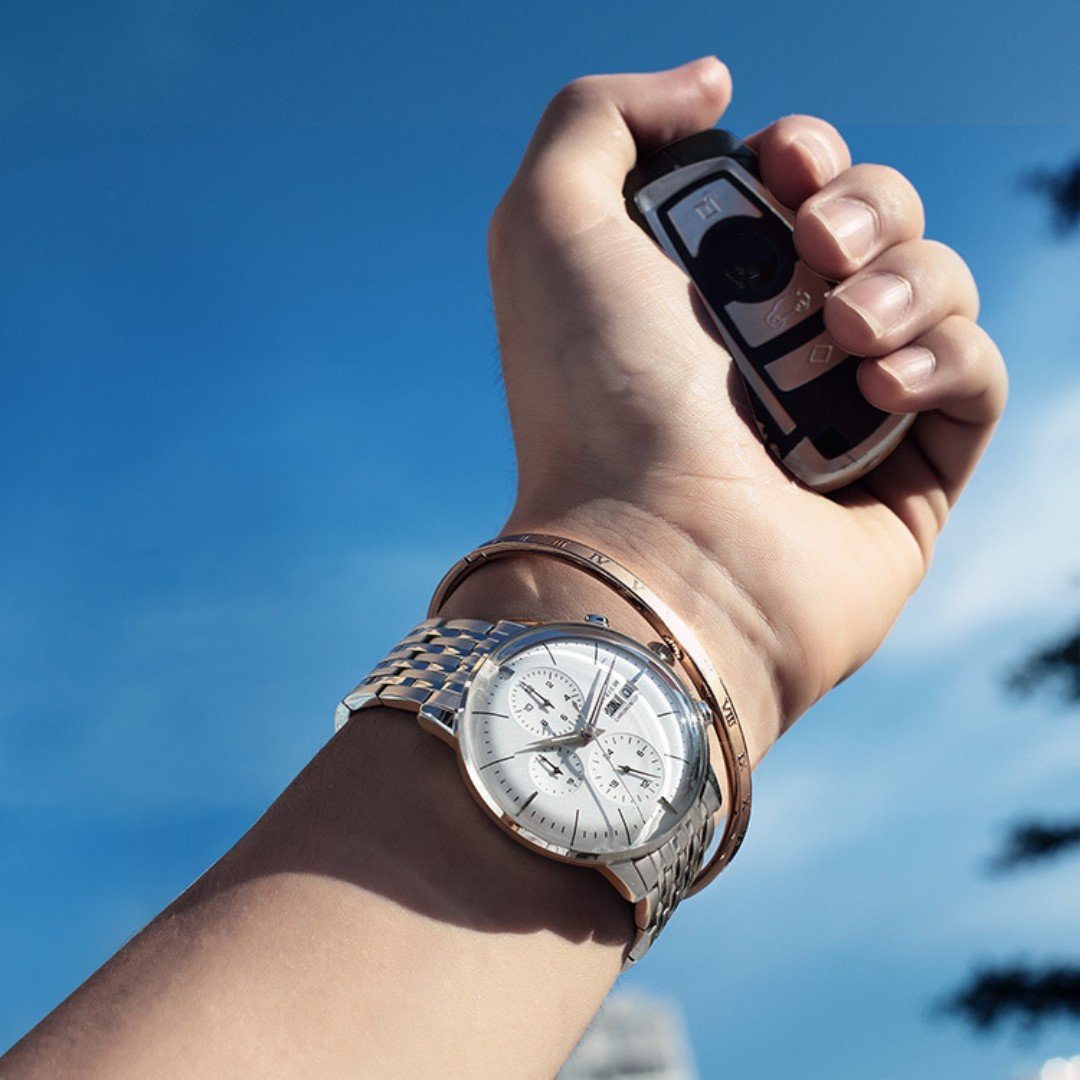 93ebf5f0-a0ae-400c-a4d5-0799459e7c85.jpg Men's Mechanical Waterproof Automatic Hollow Mechanical Watch - Image 1